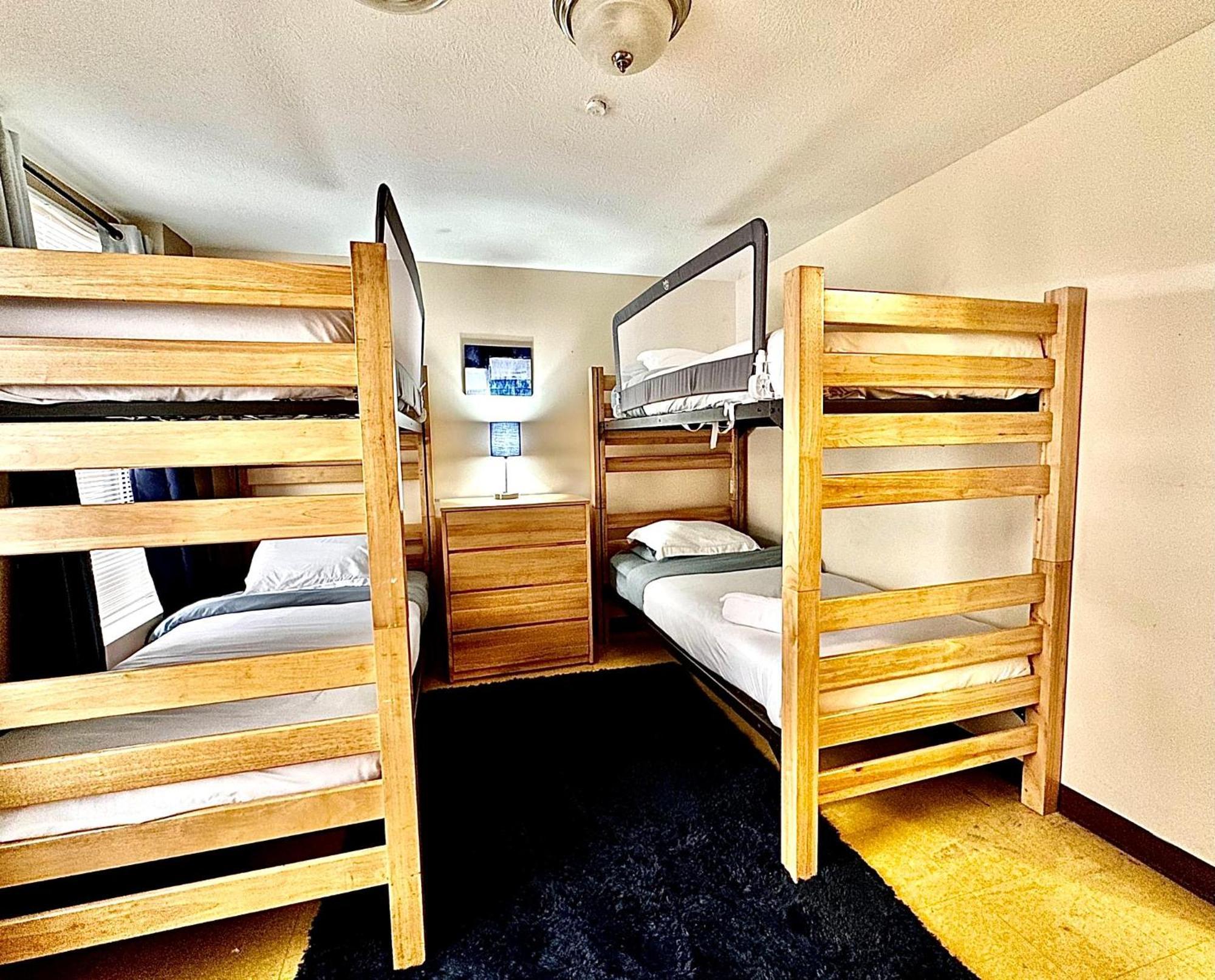 Stay Pittsburgh Hostel